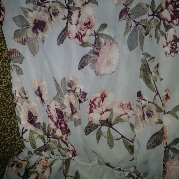 Romper - Picture 2 of 3